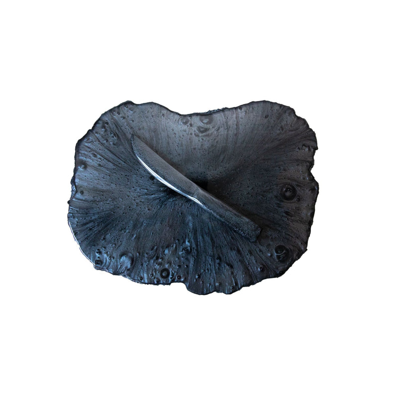 Server Platter White Knife, in Black Metallic from Atlawa
