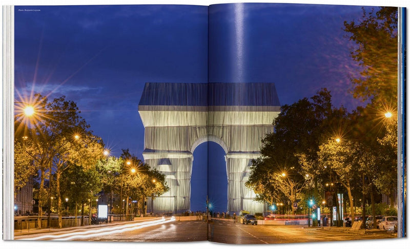 Christo and Jeanne-claude. L’arc De Triomphe, Wrapped