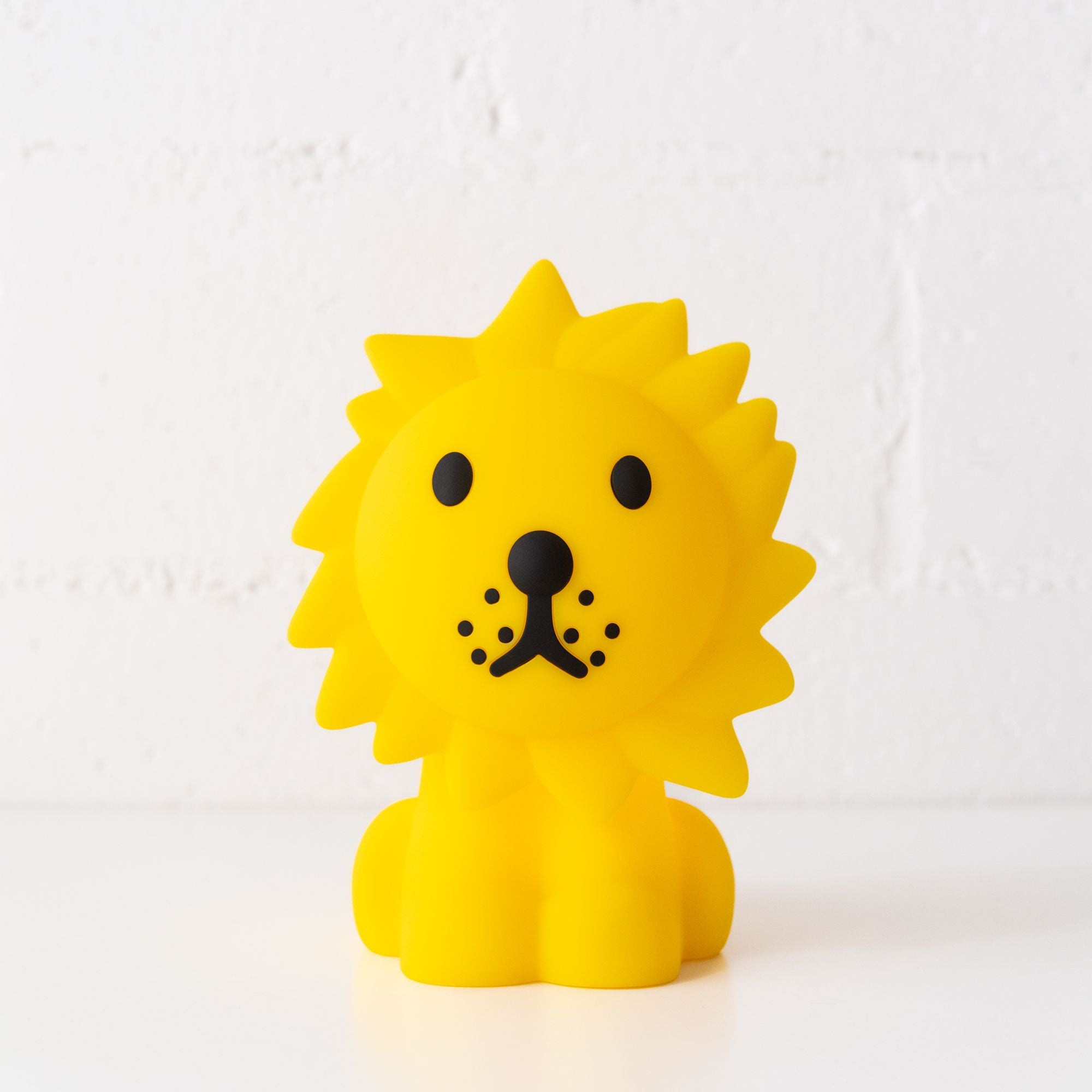 Lion first Lamp, from Mr. Maria