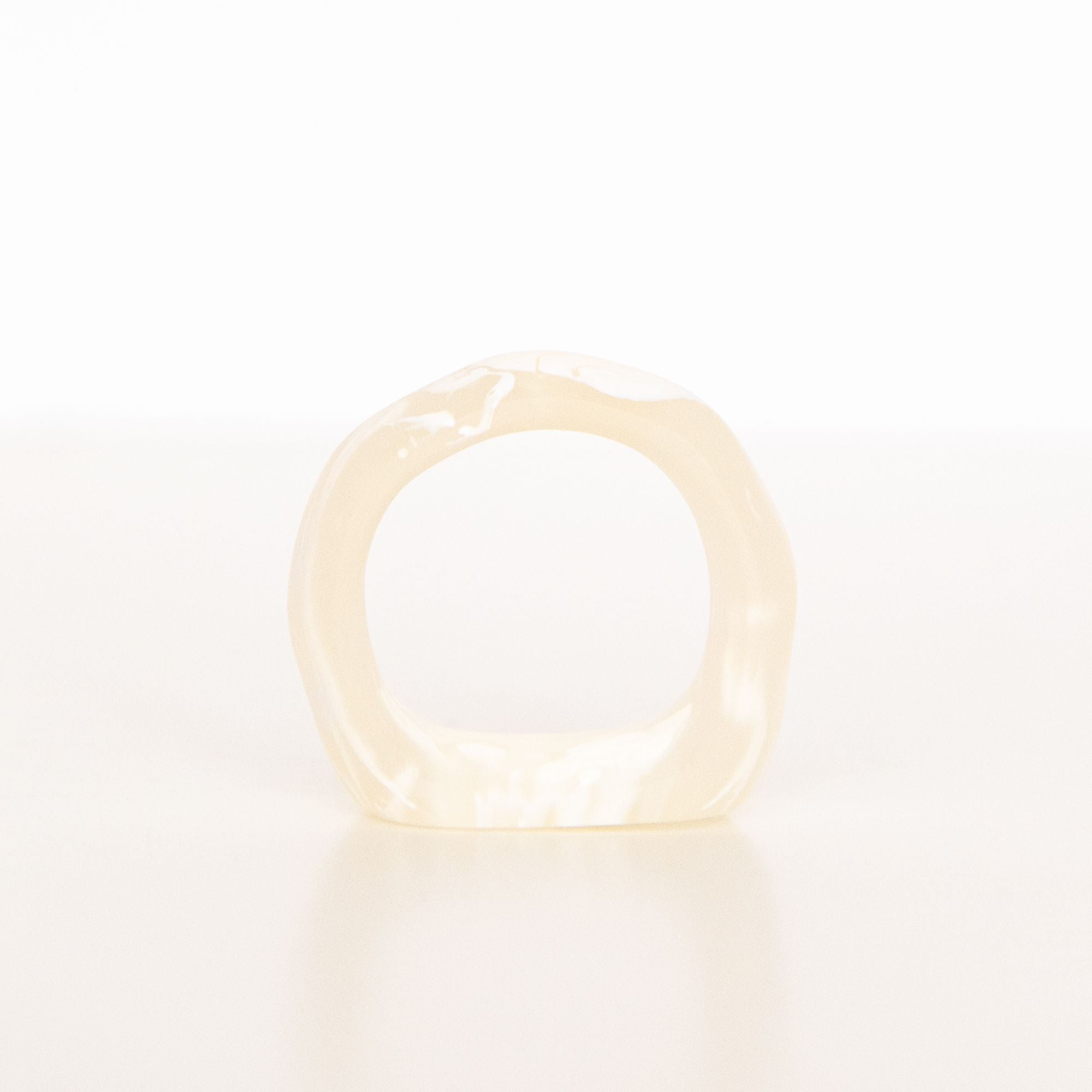 Set of 6 Napkin Rings in White Swirl, from Nashi Home
