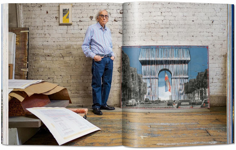 Christo and Jeanne-claude. L’arc De Triomphe, Wrapped