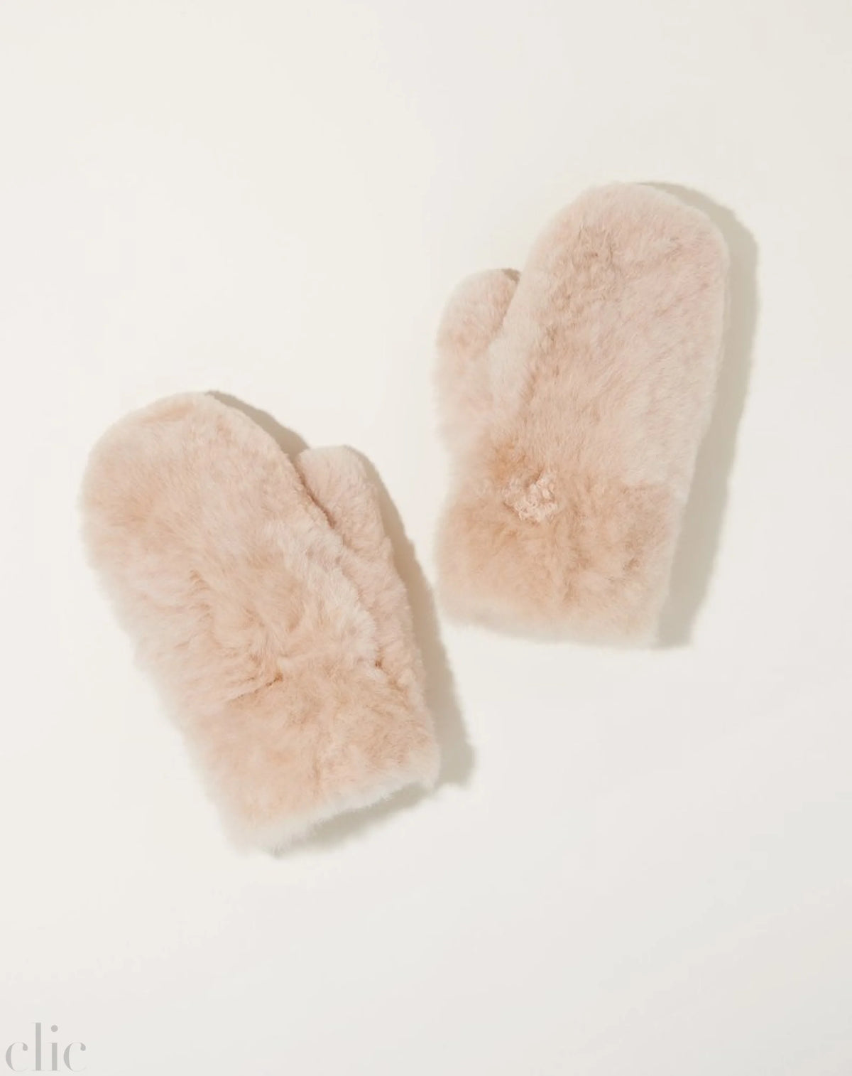 Alpaca Mittens in Champagne, from Intiearth