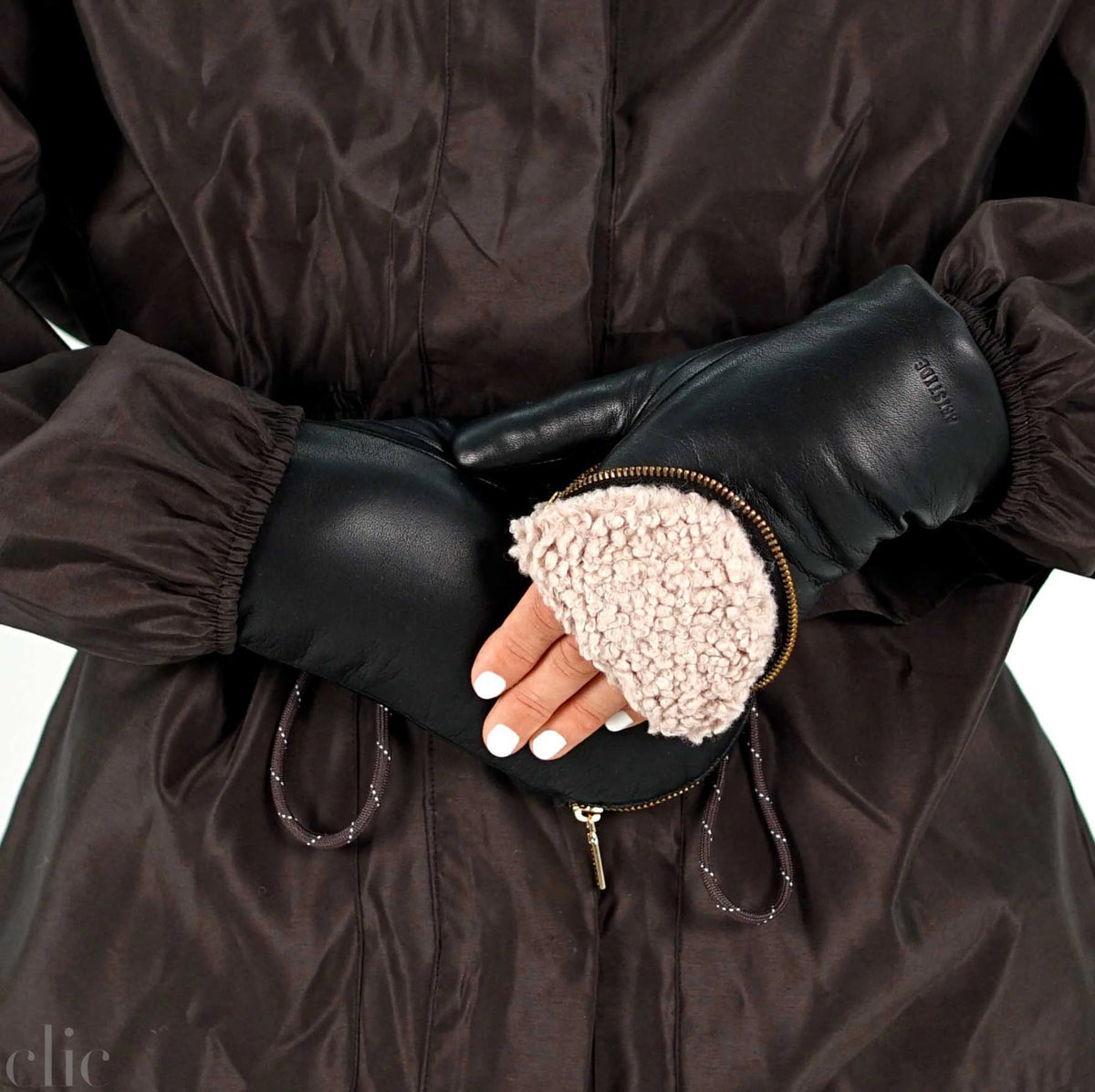 AP136 Glove in Black and Taupe, from Aristide
