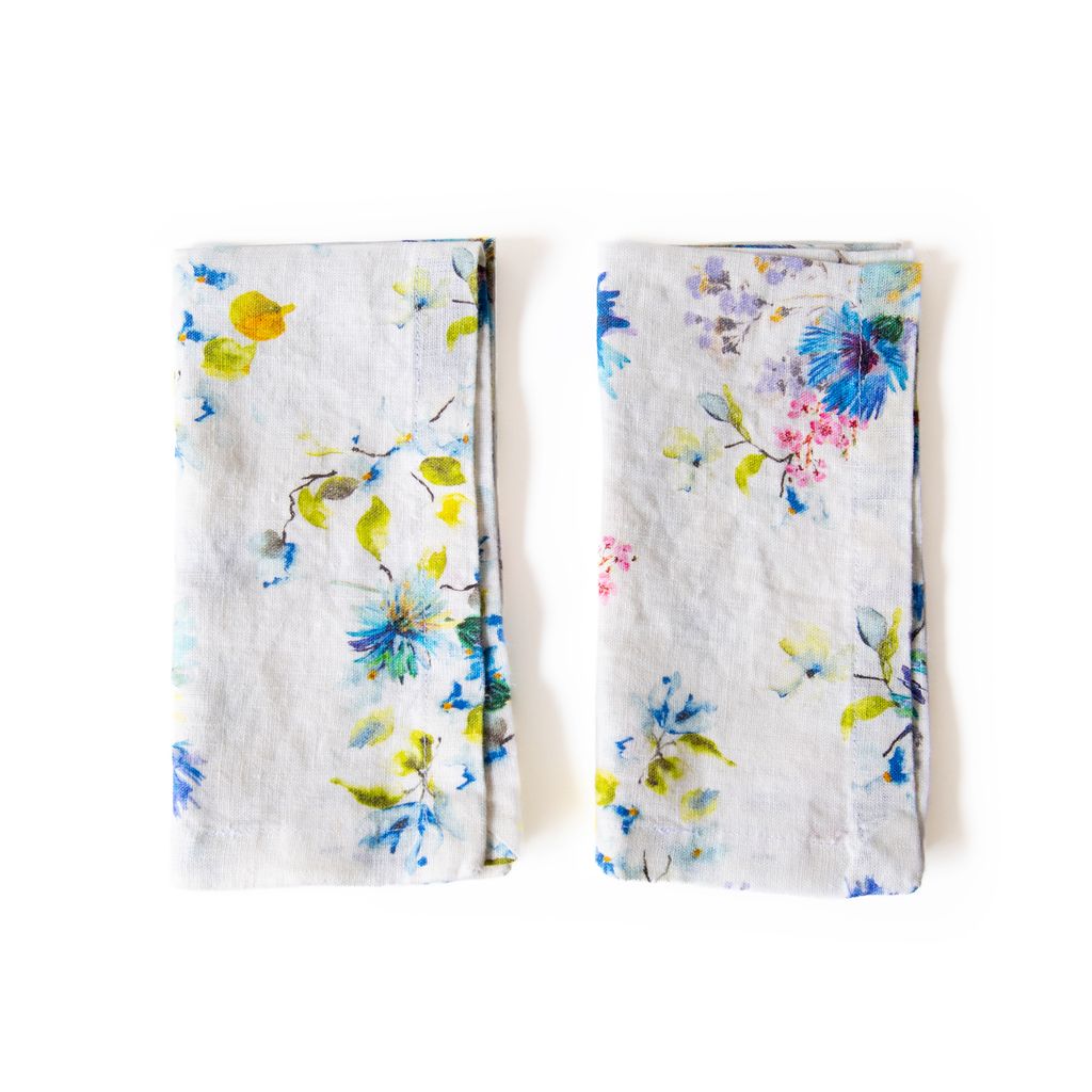 Set of 2 Flower Napkins in White, from Linen Tales