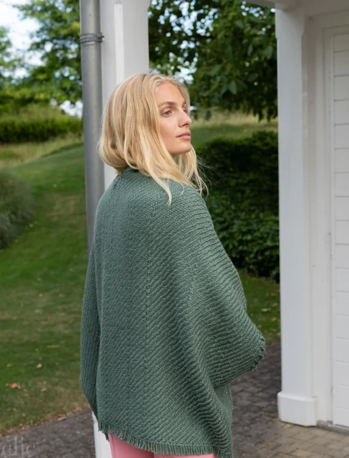 Lose Bella Cardigan in Vine, from Wehve