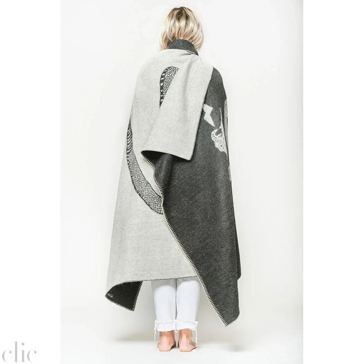 Peyote Reversible Throw in Rucksack