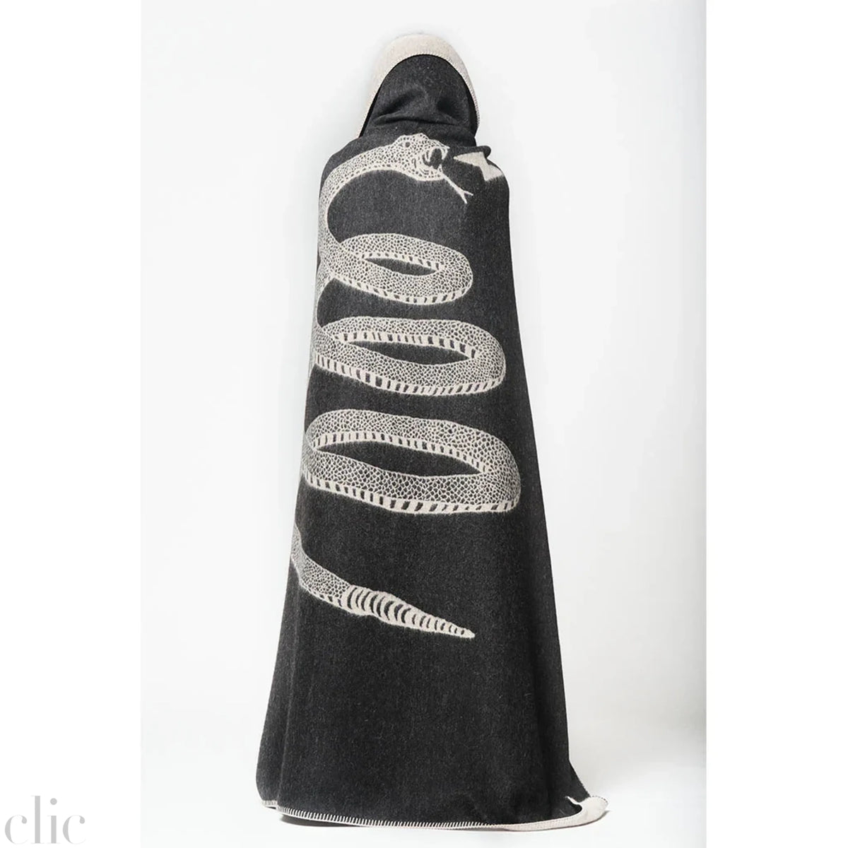 Peyote Reversible Throw in Rucksack