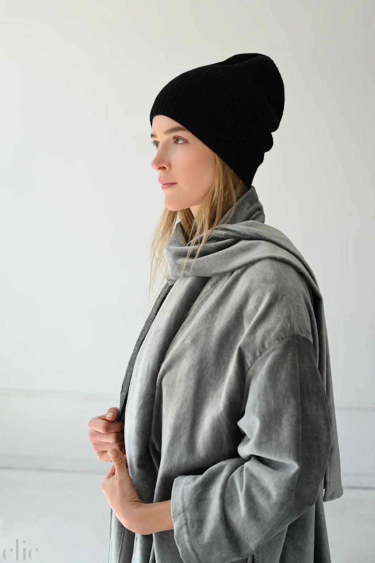 Cashmere Beanie in Black, from 8.6.4