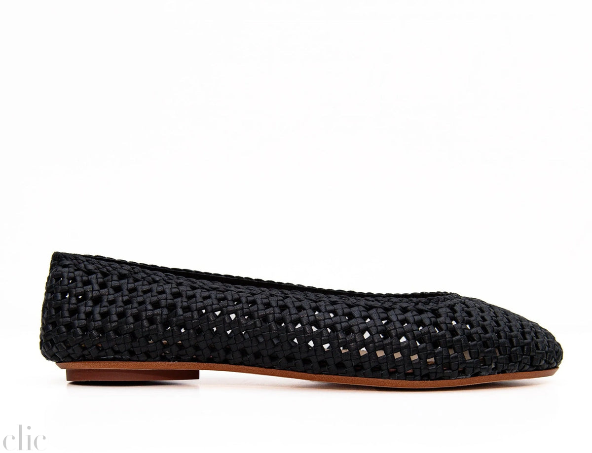 Flower Ballerina in Black, from Dragon Diffusion
