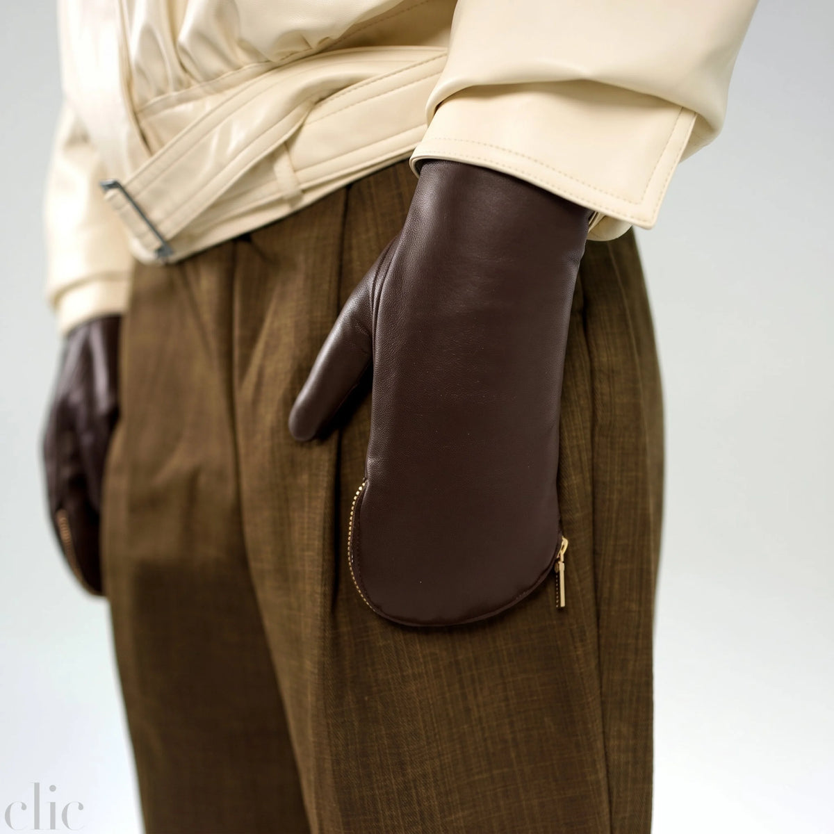 A136 Glove in Brown and Grey, from Arisitide