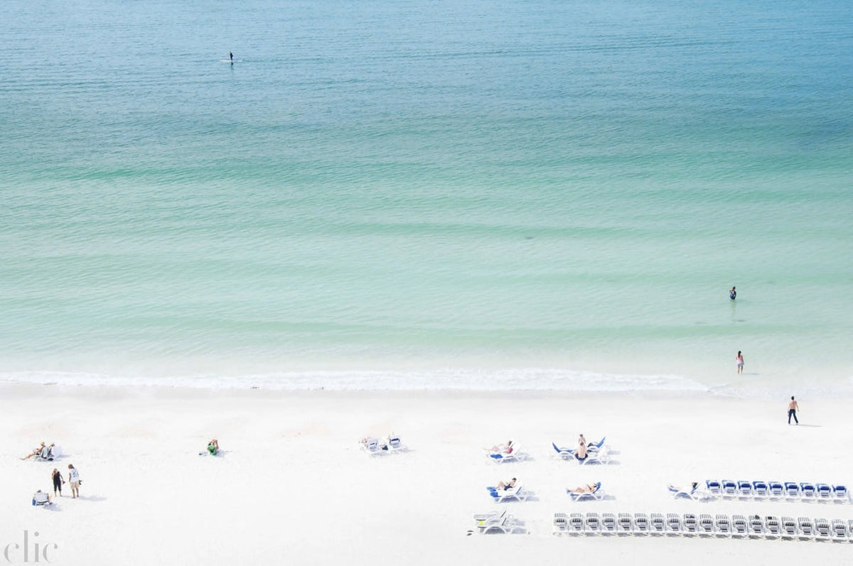 Lido Beach 3 by Juliette Charvet