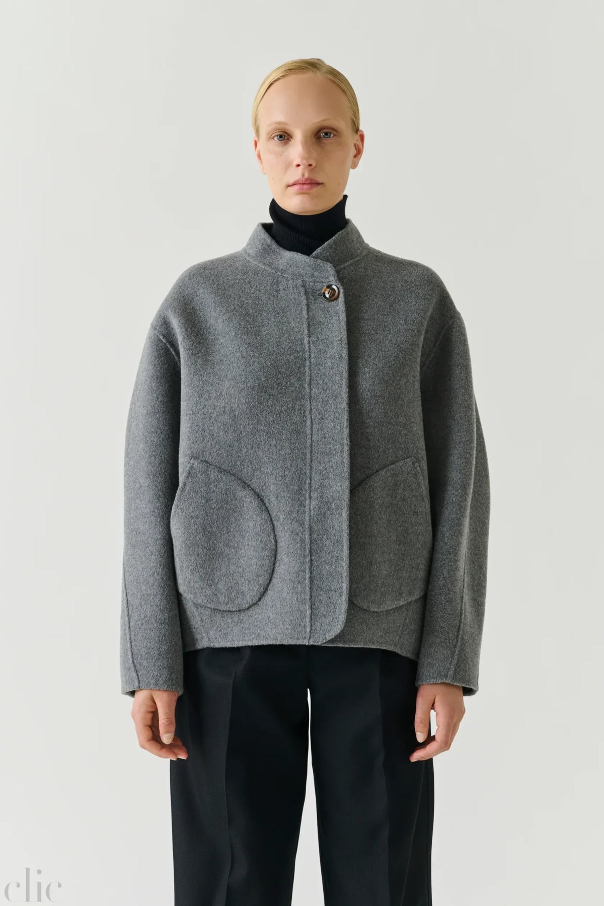 Windsor Coat in Gris, from Soeur