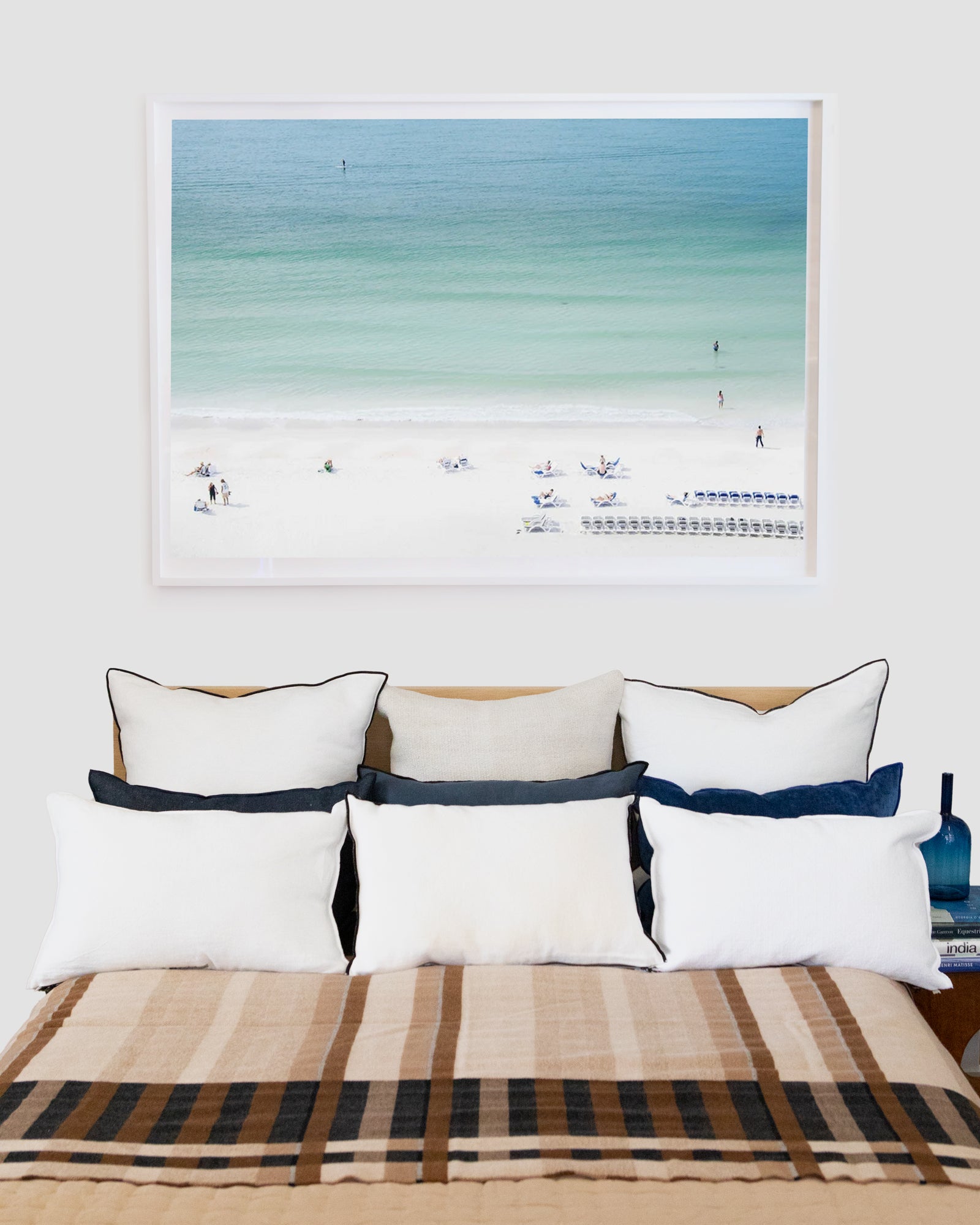 Lido Beach 3 by Juliette Charvet