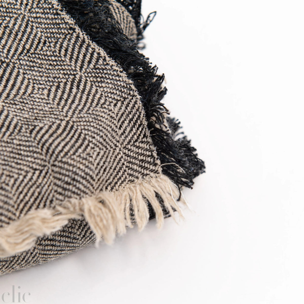 Tribu Tablecloth in Noir