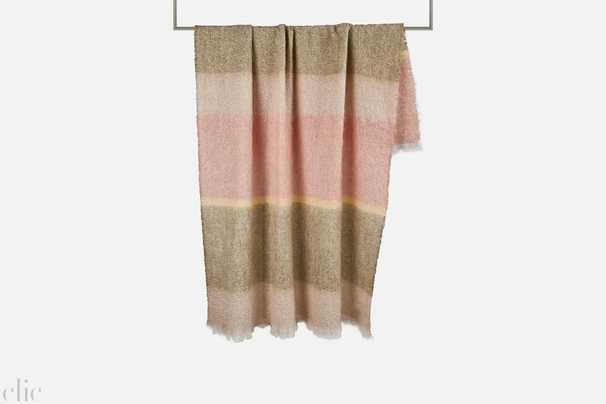 Silare Mohair Throw in Olive