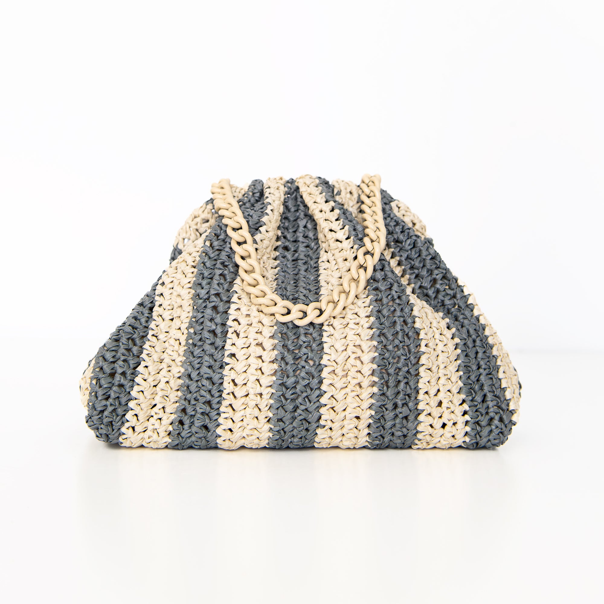 Clutches Mini Game Crochet in Grey, from Maria La Rosa
