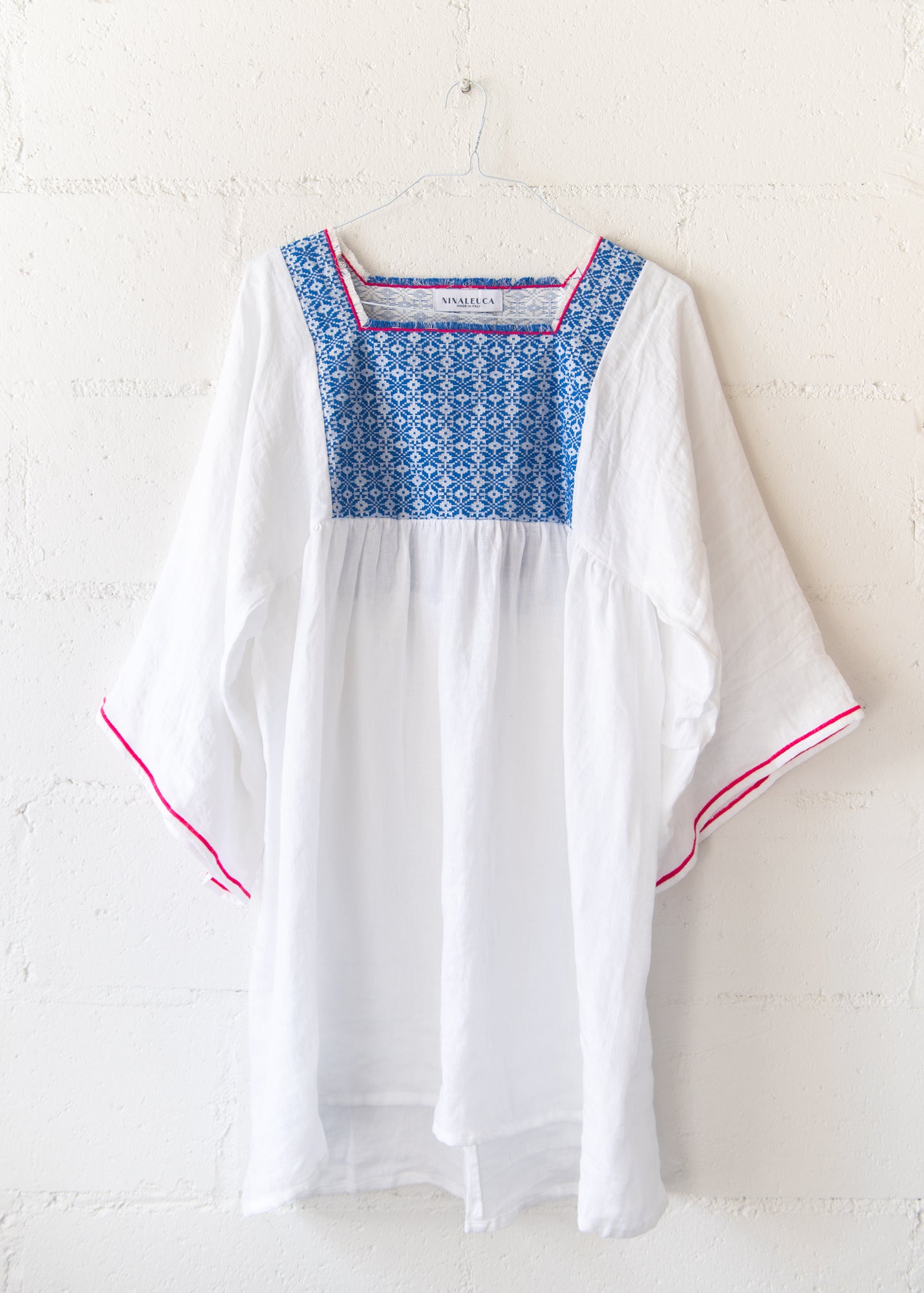 WHT/BLU