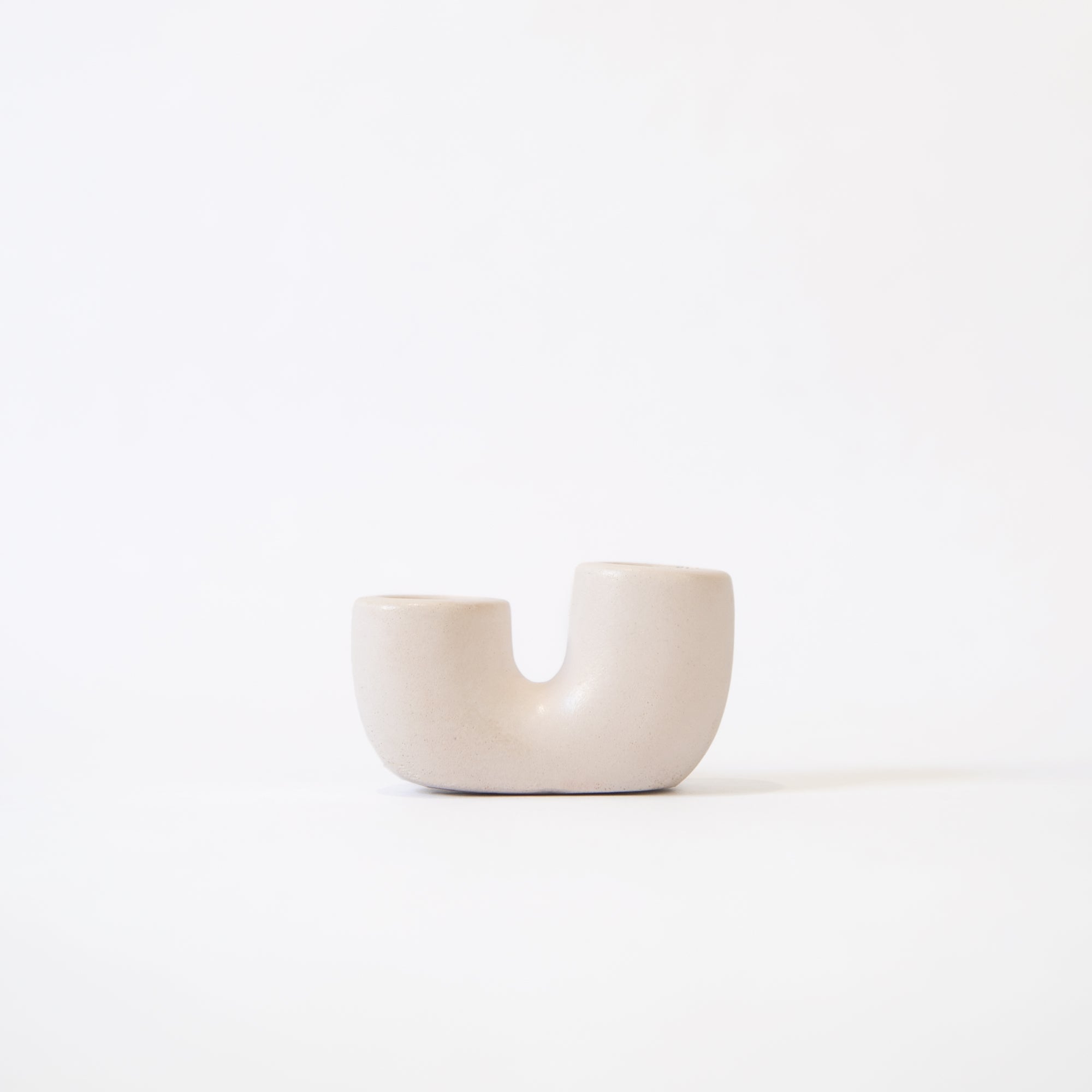 Nordic "U" Shaped Candle Holder in Ivory, from Casa Amarosa