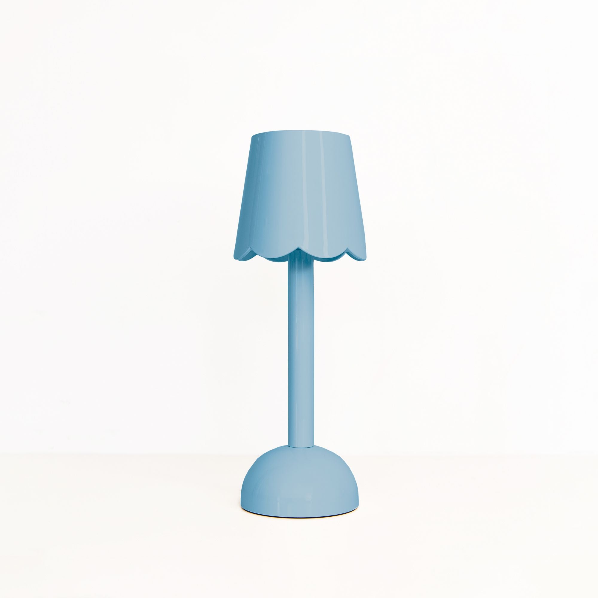 Scallop LED Lamp in Periwinkle