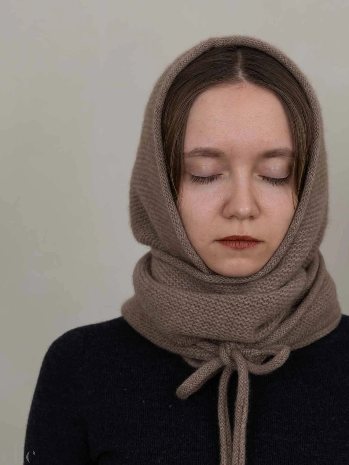 Cashmere Hooded Scarf in Beige, from Oats & Rice