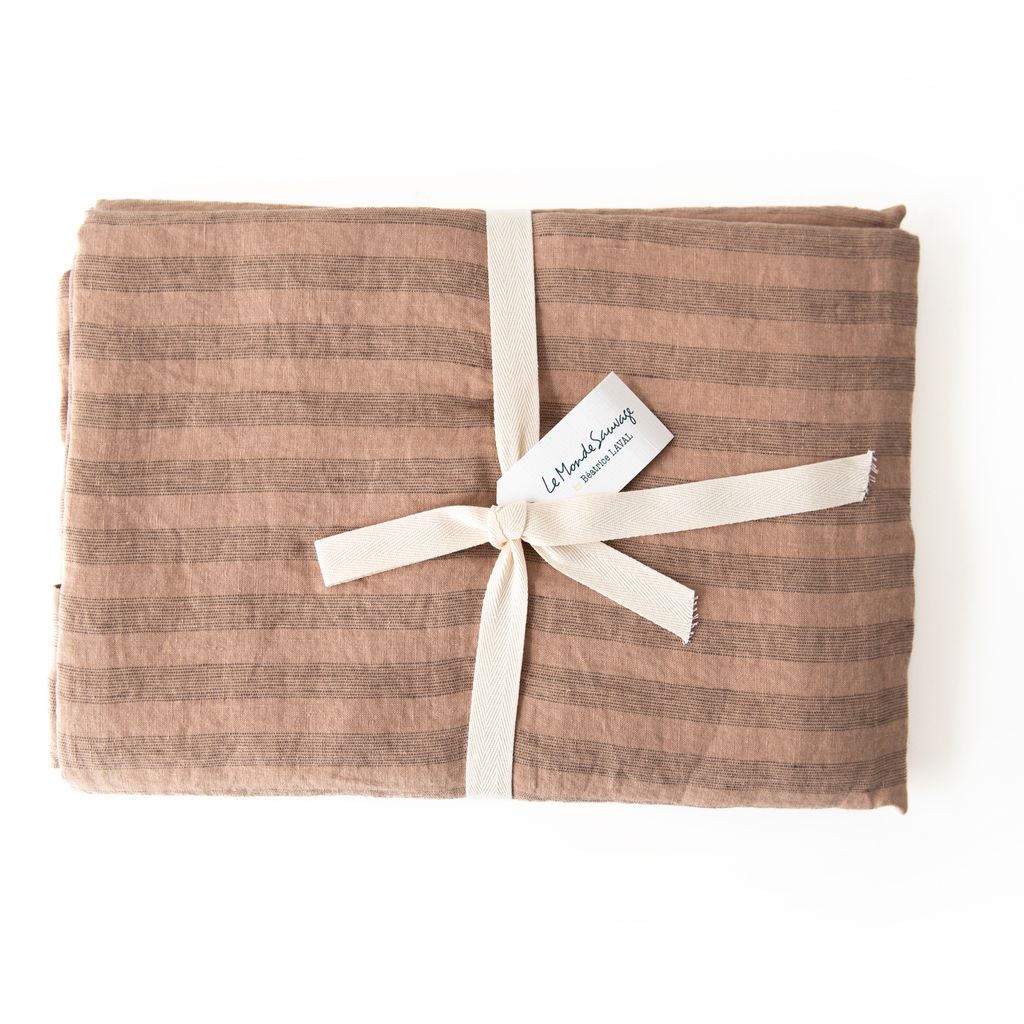 Queen Sheet in Etosha, from Beatrice Laval