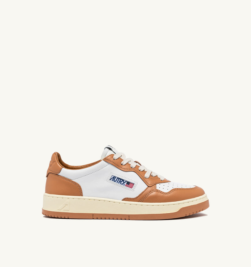 スニーカー Autry Medalist Sneakers In White Sand Leather Autry Medalist Low Sneakers In White And Sand Storm Leather