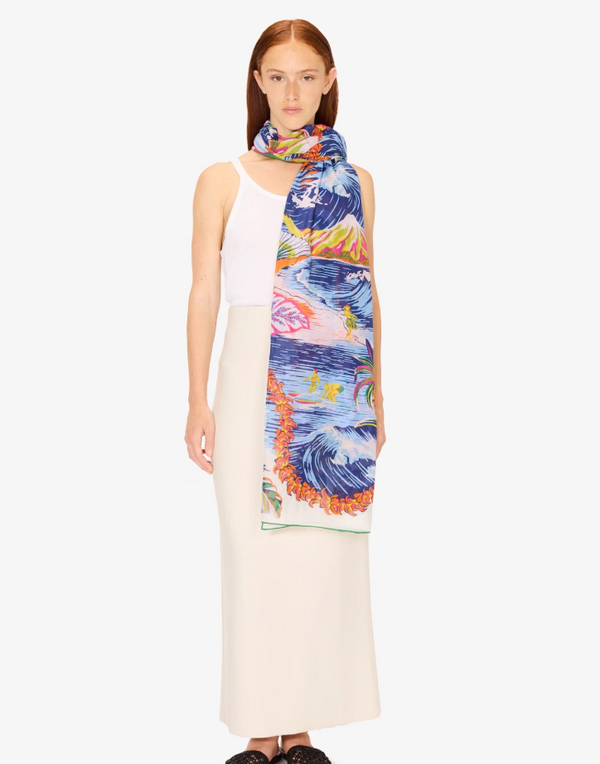 Scarf 100 Hawaii in White, from Inoui Editions
