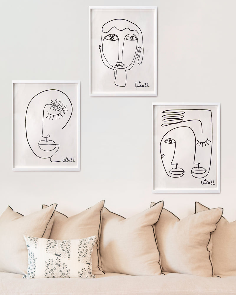 Small Visage 5 in Black & White, by Nicolette Schouten