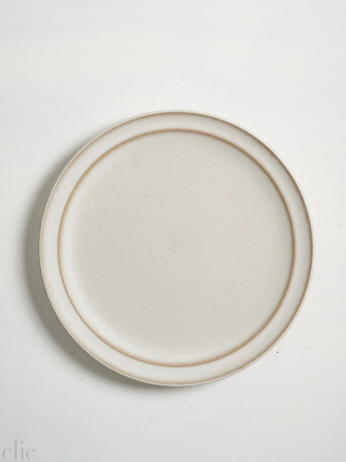 Large Pillar Plate in Oat