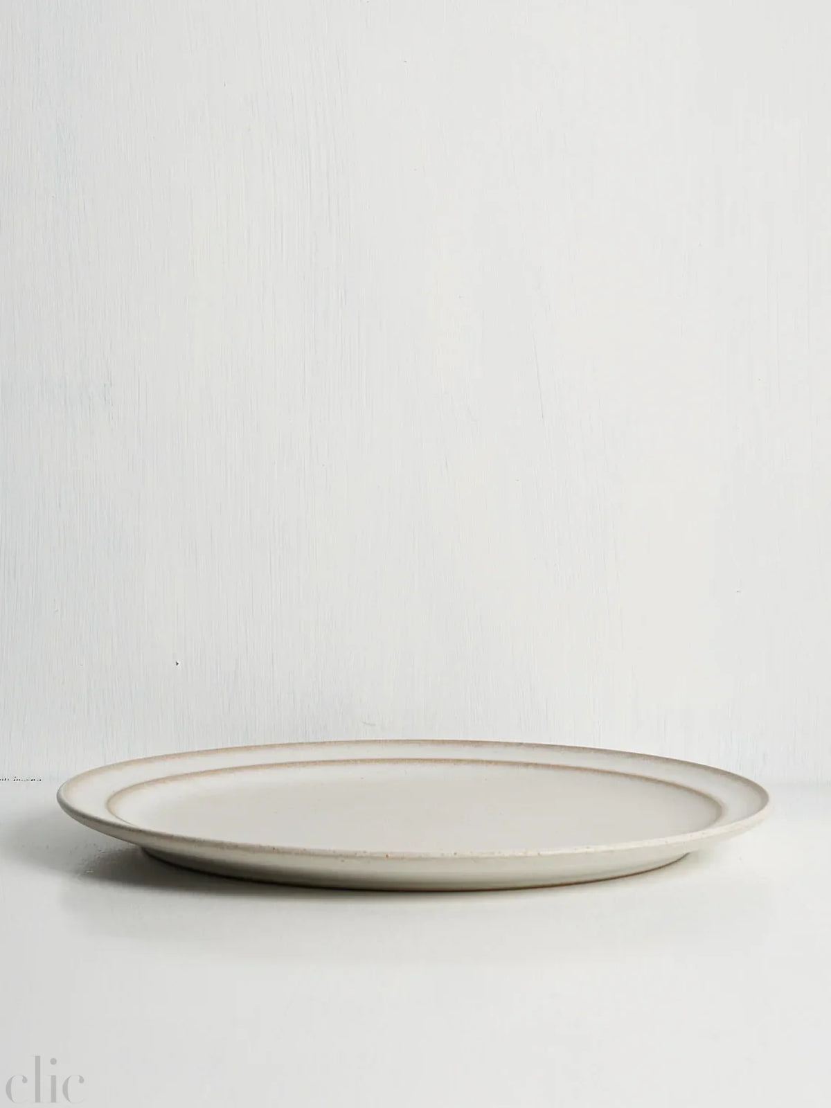 Large Pillar Plate in Oat