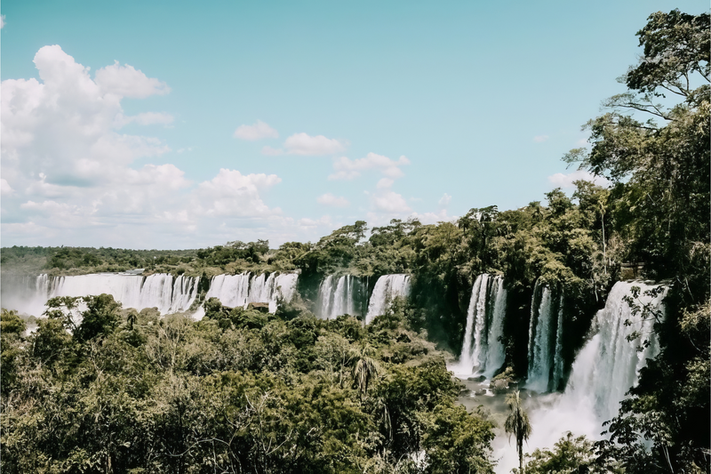 Cataratas do Iguaçu by Miltiade Meireis