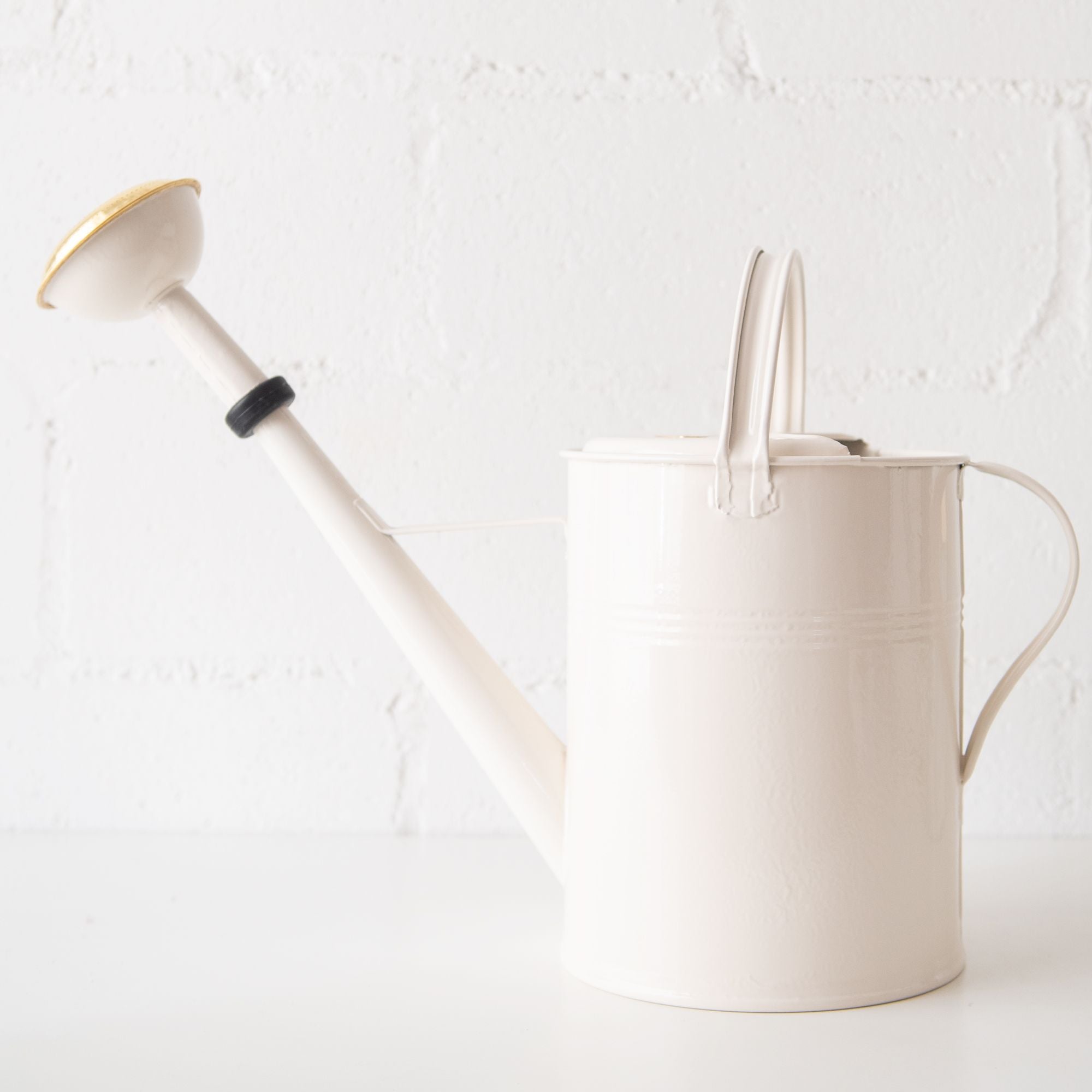 9L Watering Can in White, from Plint A/S