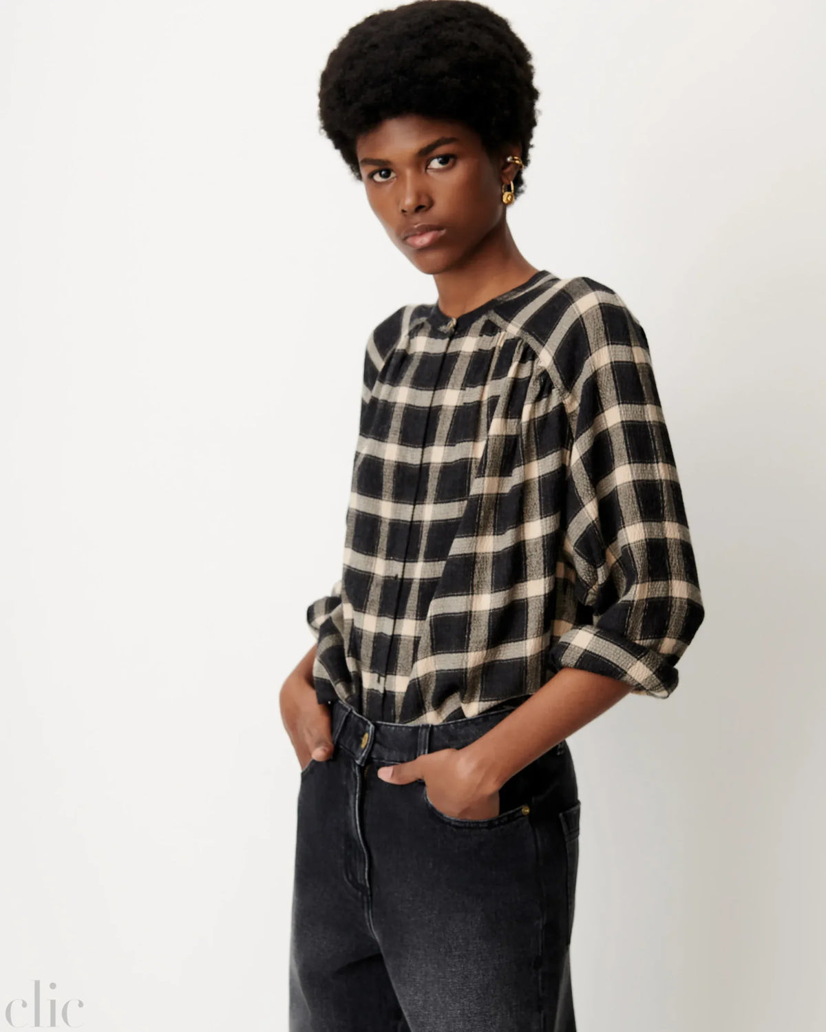 Nicolas Shirt in Graffitsand, from Sessun