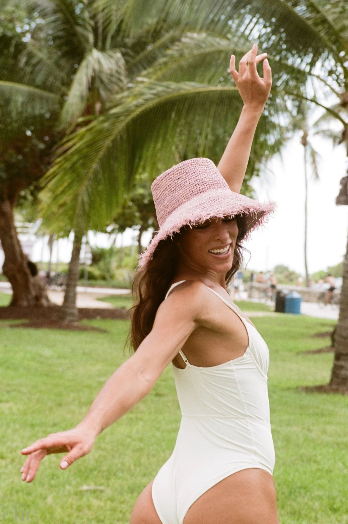 Bora Bora Hat in Lilac, from Wyeth display picture 2