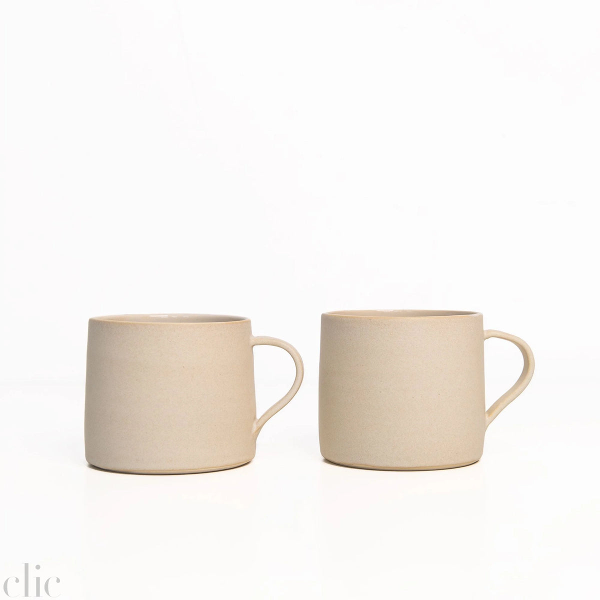 T112 Mug in White