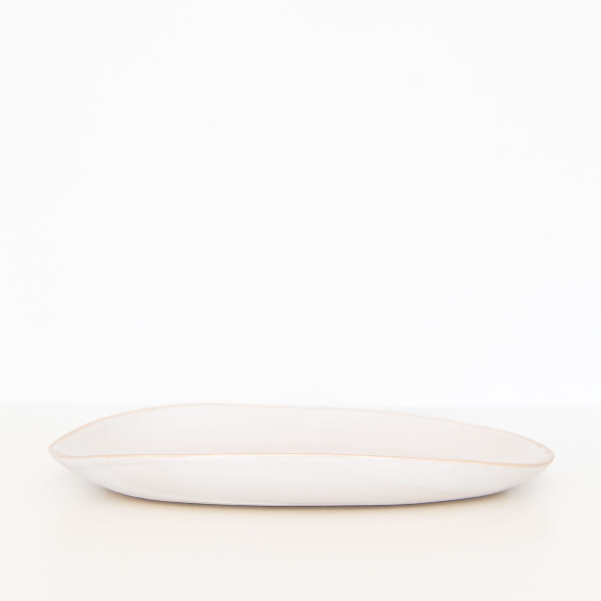Turkey Dish Beach Sand White, from Wonki Ware