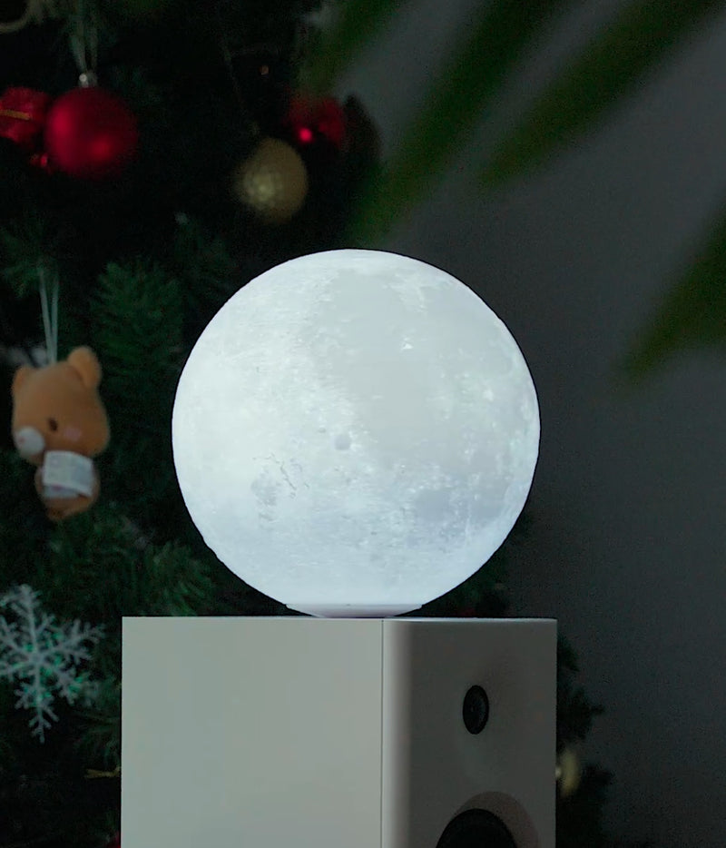 Smart Luna Spin Lamp, from Gingko Design