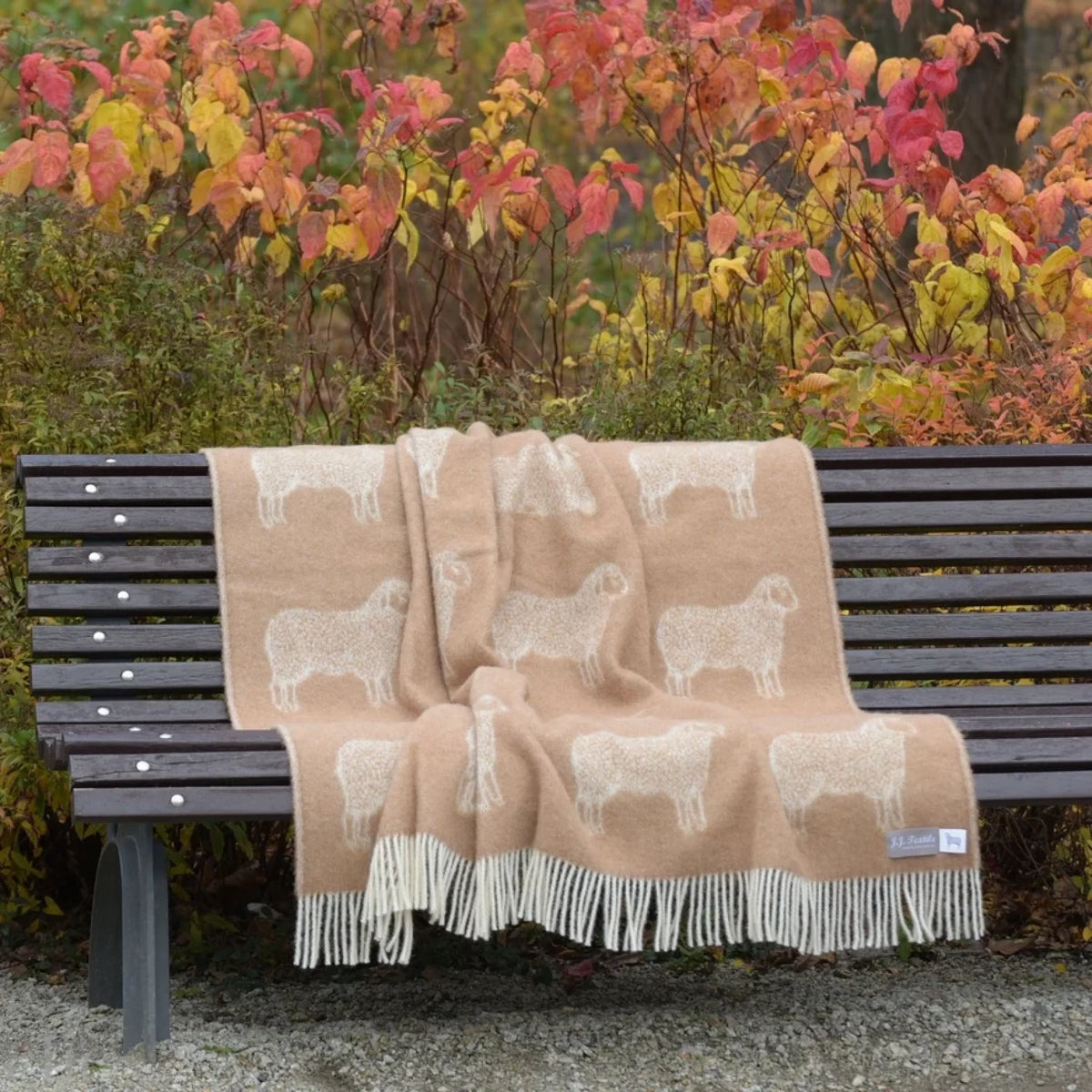 Sheep Wool Throw in Brown