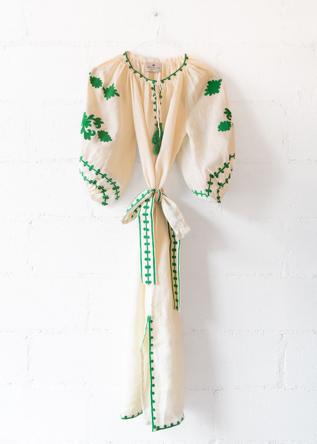 BENARAS BY CITRUS : Beautiful kaftans & dresses handmade in