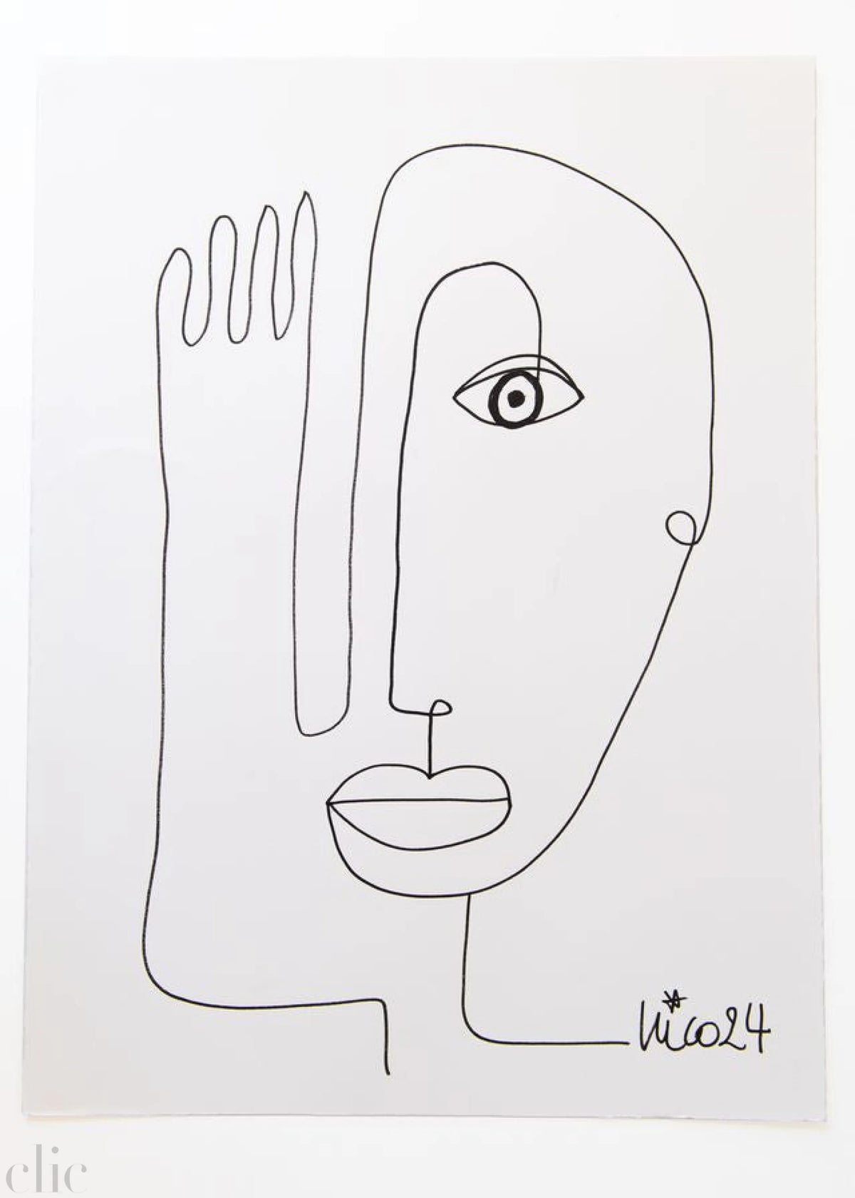 Large Visage 4 in Black & White, by Nicolette Schouten