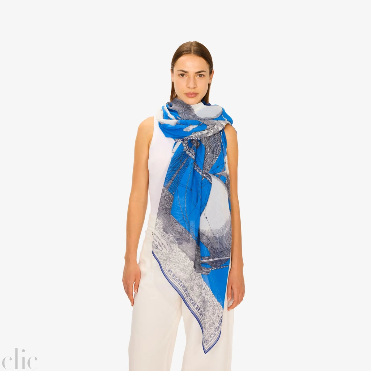 Scarf 100 Des Rives Et Des Reves in Blue, from Inoui Editions