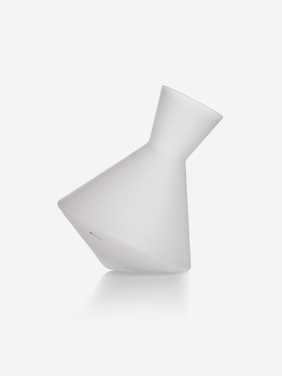 Vaso Vino Frosted Decanter, from Sempli