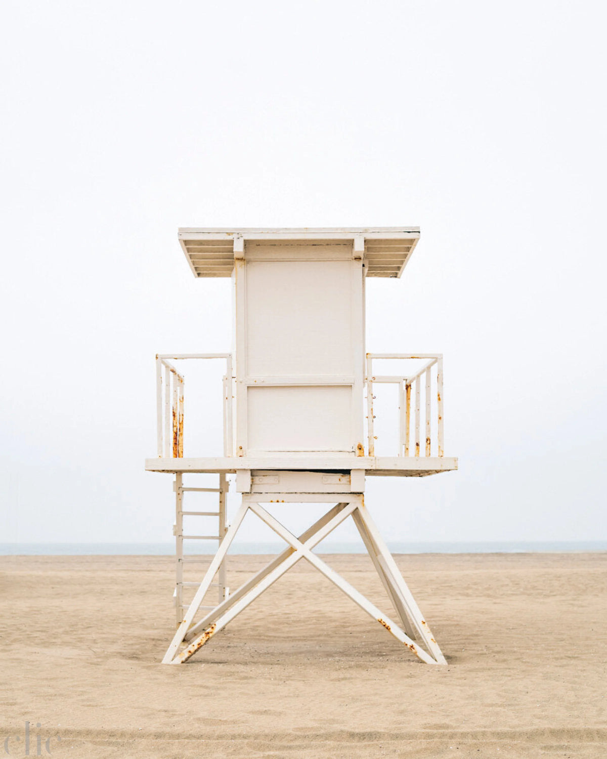 Lifeguard Tower by Tommy Kwak
