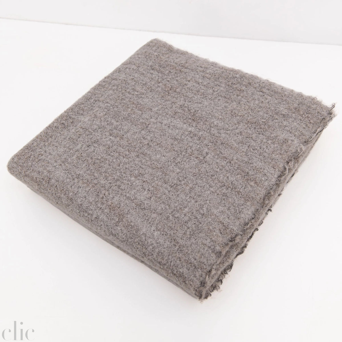 Ted Throw in Mastice, Limonta Society