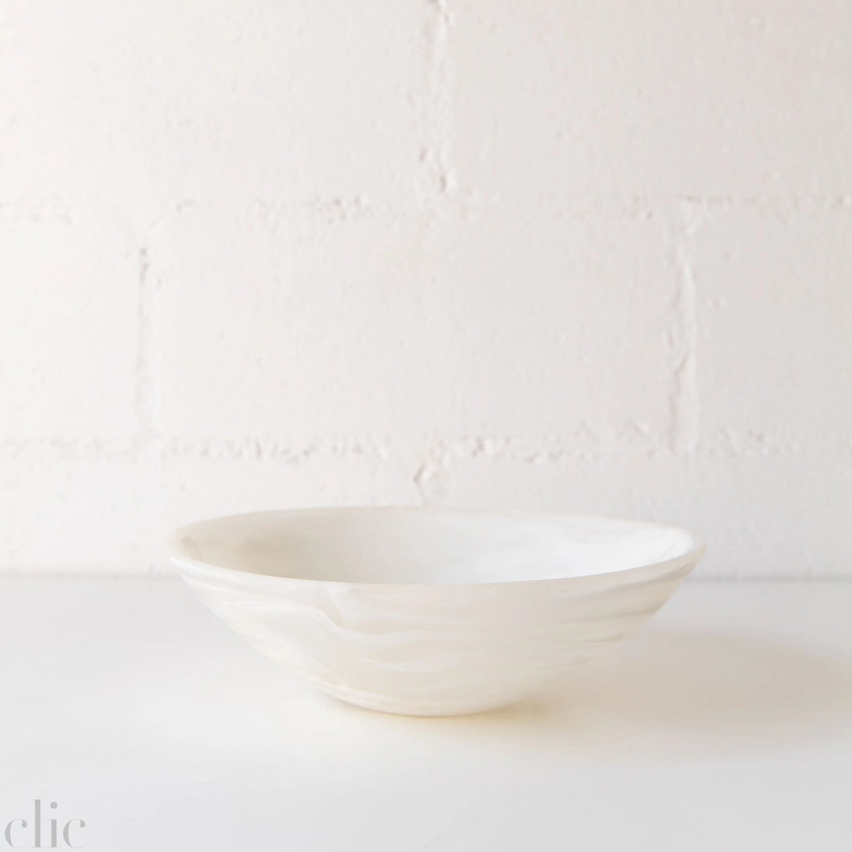 WHITE SW