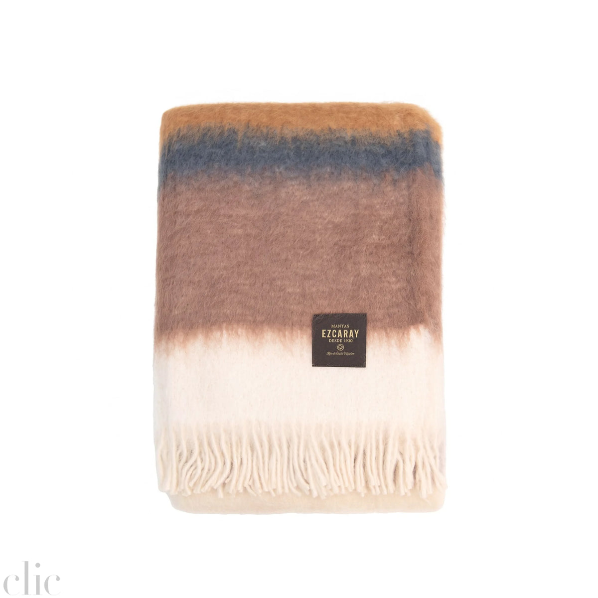 Serenity Throw 42, from Mantas Ezcaray