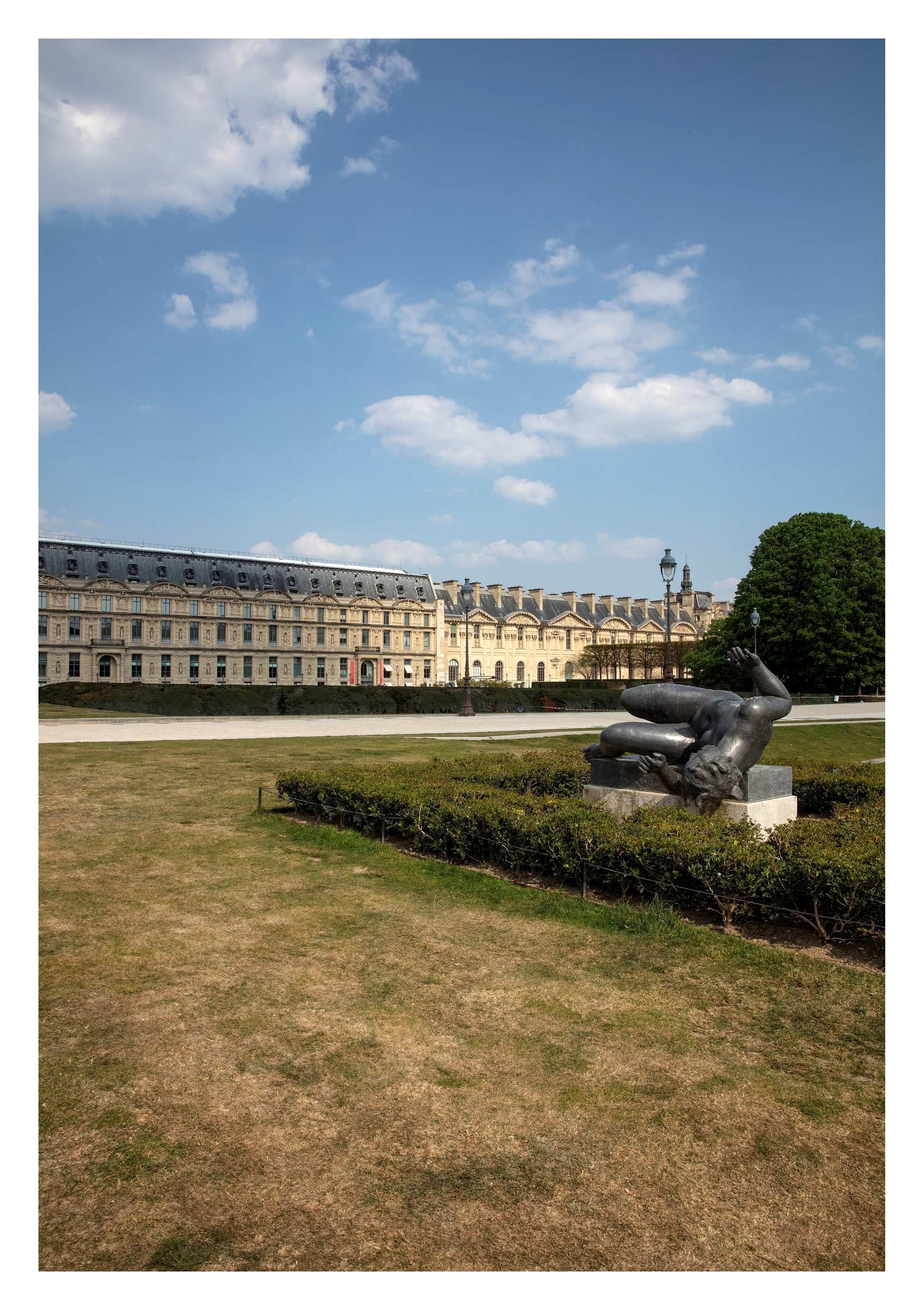 Esplanade de Invalides by Stéphane Gizard
