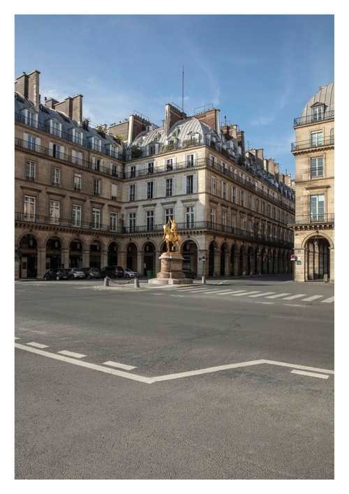 Place des Pyramides by Stéphane Gizard