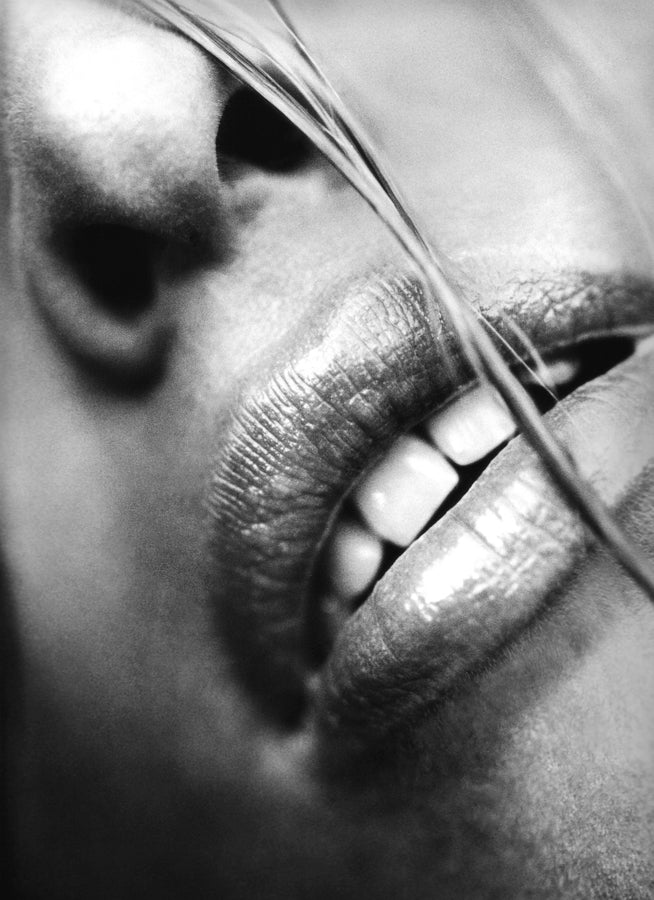 Lips by Antoine Verglas