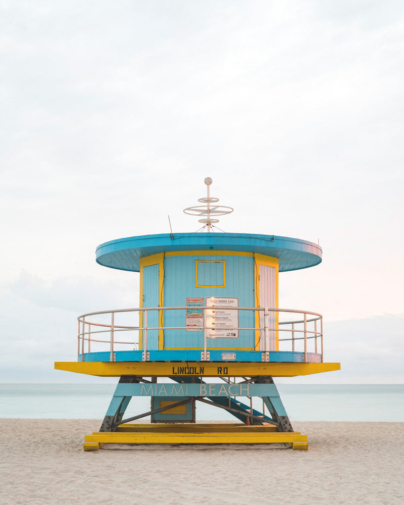 Lifeguard Tower Lincoln Road, Miami Beach by Tommy Kwak